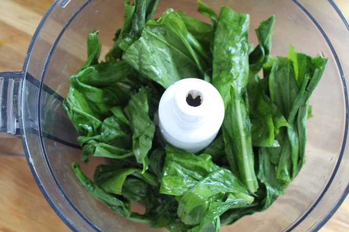 wild garlic in a food processor