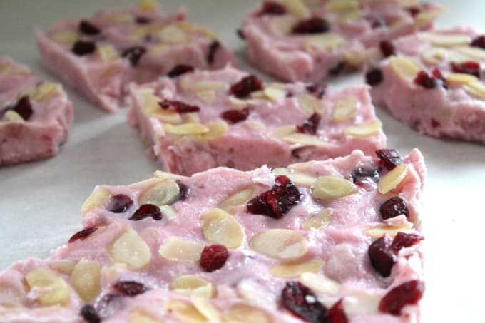 frozen yoghurt bark with almonds and cranberries