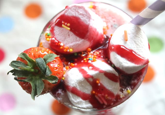 overhead shot of the strawberry frozen yogurt milkshake