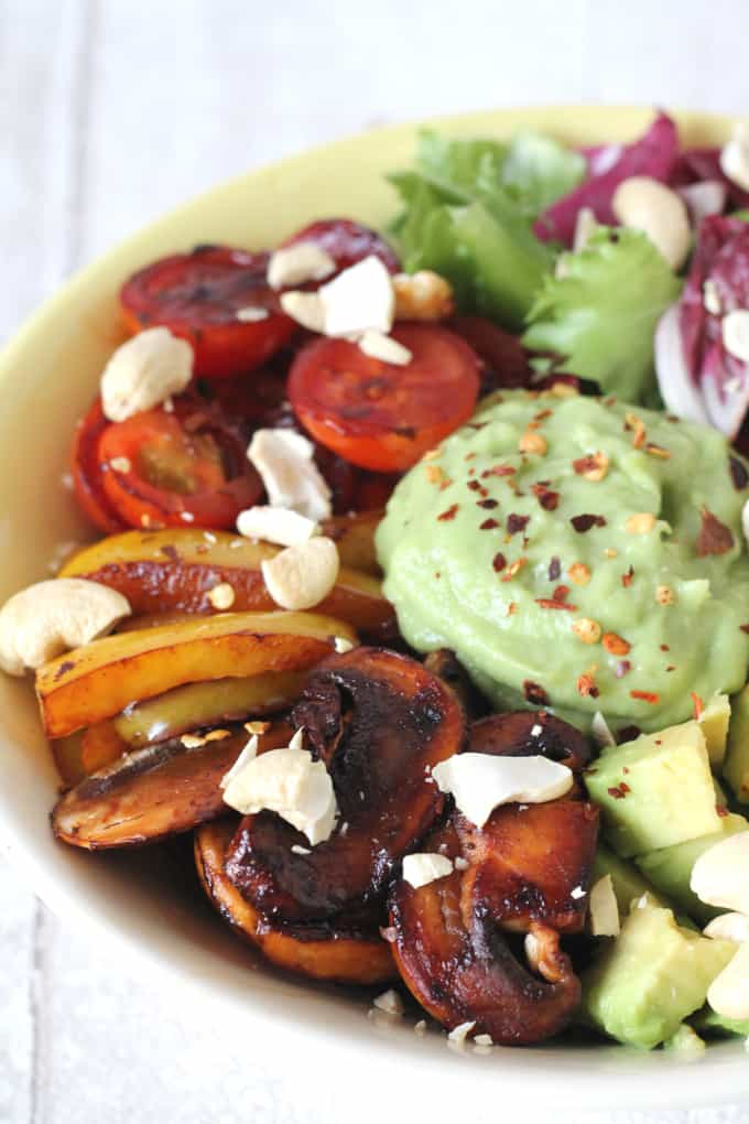 sticky chicken and veg bowl