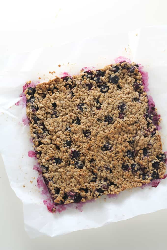 blueberry oat breakfast bar