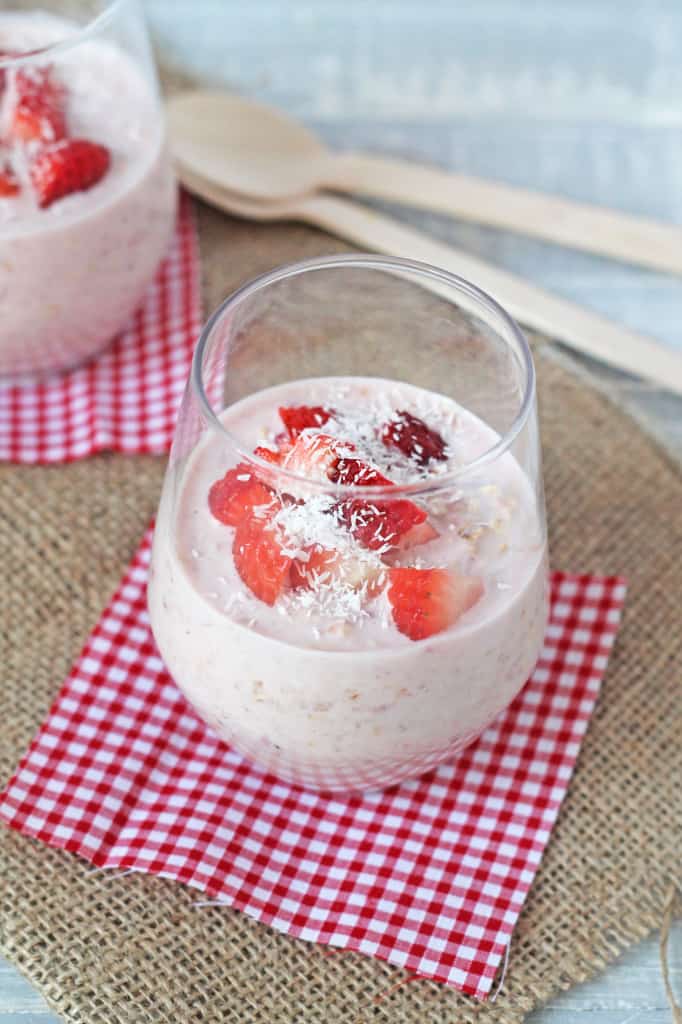 Strawberry Shortcake Overnight Oats | My Fussy Eater Blog