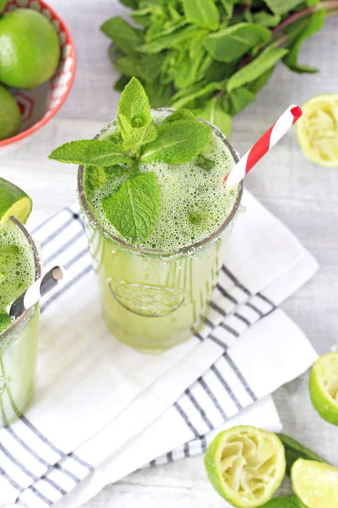 2 minute blender Mojito cocktail