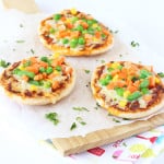 Whip up a super speedy dinner for the family with these 5 minute Veggie Pitta Bread Pizzas | My Fussy Eater blog