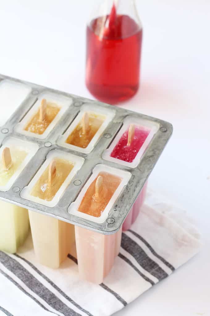 Make delicious and healthy popsicles with fruit tea bags! A refreshing snack for kids and adults this summer! | My Fussy Eater blog