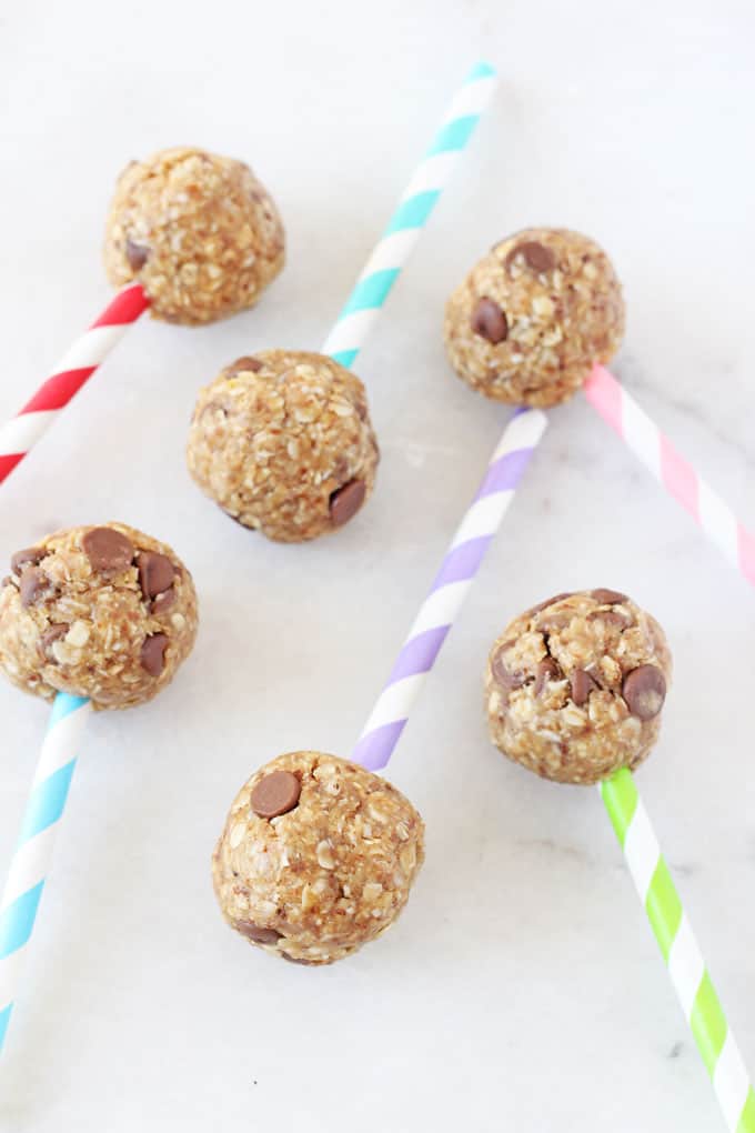 chocolate chip energy bites