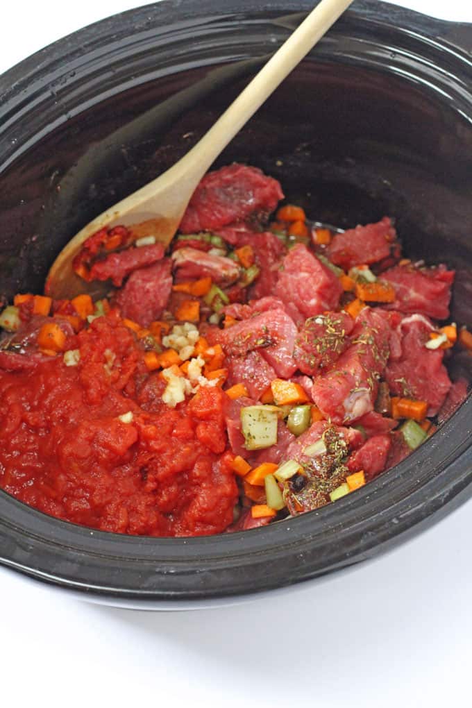 A super easy slow cooker ragu recipe. Makes a great family meal | My Fussy Eater blog