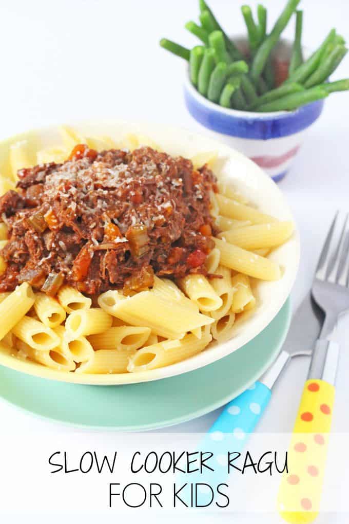 A super easy slow cooker ragu recipe. No frying required and everything is cooked in one pot!| My Fussy Eater blog
