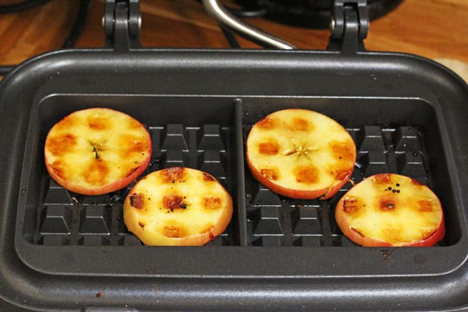 Apples cooked on a waffle iron make a delicious and healthy snack for kids! | My Fussy Eater blog