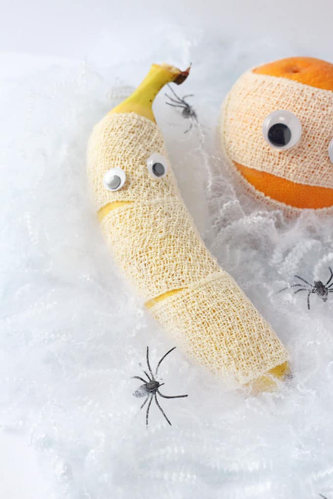 Fruit Mummies! A fun and healthy Halloween snack for kids! | My Fussy Eater blog