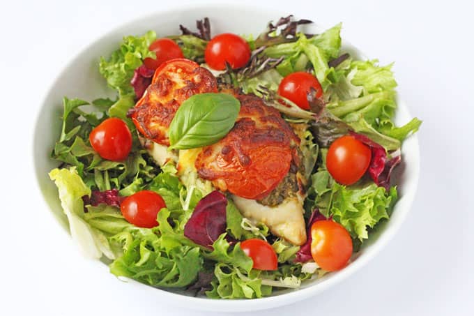 A delicious and easy mid week meal. Just 3 minutes prep and 30 minutes in the oven to make this Mozzarella, Tomato & Basil Pesto Chicken | My Fussy Eater blog
