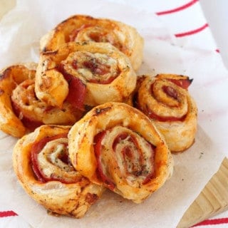 Delicious Ham & Cheese Roll Ups made with puff pastry. They make a lovely treat tea for the family or can even be eaten cold for lunch! | My Fussy Eater blog