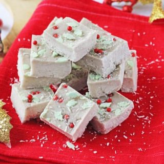A delicious and healthy Christmas Fudge recipe made with just two natural ingredients; coconut butter and banana! | My Fussy Eater blog