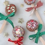 These festive Oreo Pops are coated in chocolate and decorated with Christmas sprinkles and icing decorations. They make a super cute edible gift that kids can make for their friends!