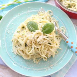 A super simple but delicious dinner recipe for kids. Creamy Basil Pesto Spaghetti. Nut free and ready in just 10 minutes! My Fussy Eater blog