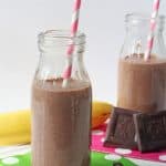 A healthy chocolate shake for kids packed with energy boosting chia seeds!