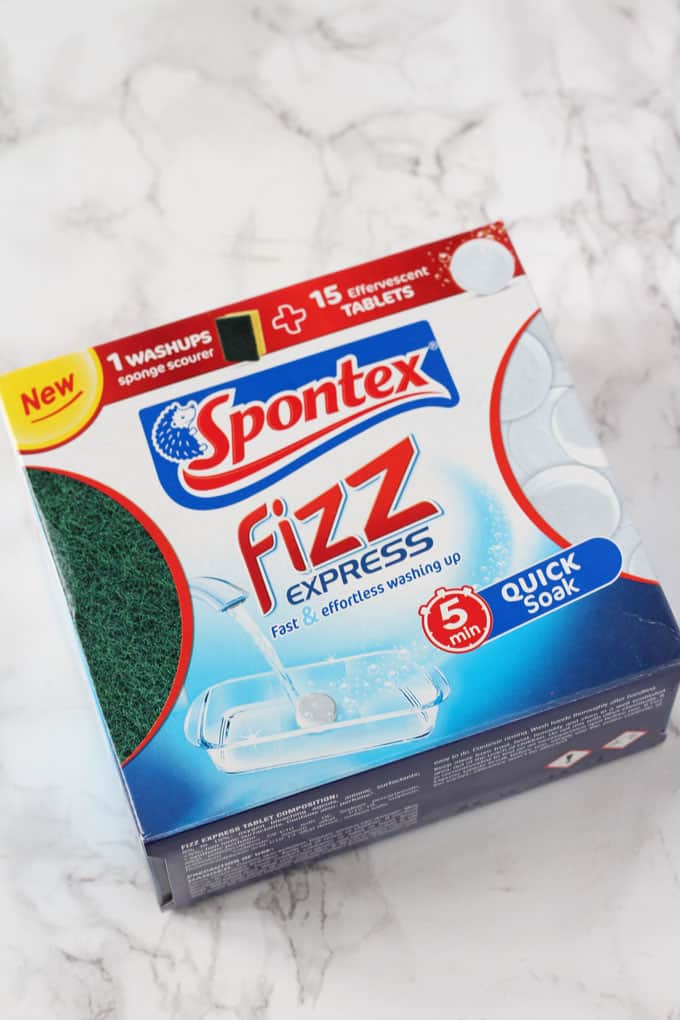 A delicious recipe for smoky baked chipotle meatballs topped with mozzarella and a review of Spontex Fizz Express tablets!