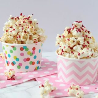 Movie nights are not the same with popcorn! Whip up this delicious sweet Raspberry & Vanilla Popcorn in the microwave in just 3 minutes. No oil needed!