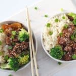 A super simple and delicious Beef and Broccoli recipe. This is so easy to make, simply chuck all the ingredients into the slow cooker or crockpot and leave it to cook all day.