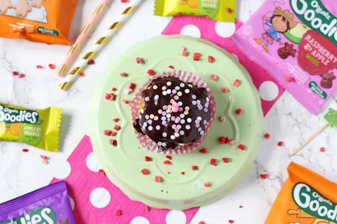 Tips for creating healthier birthday parties for kids! My Fussy Eater blog