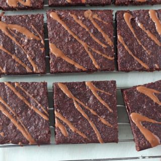 These delicious brownies are refined sugar free, instead sweetened with apple and banana and a little honey. They're also packed with nutritious almonds and are gluten and dairy free!