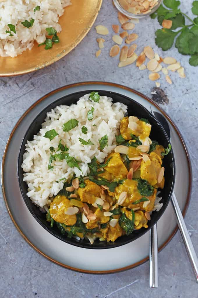 coconut & almond chicken curry