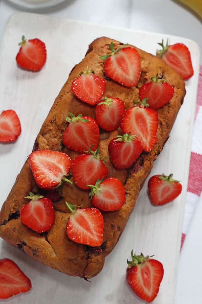 healthy strawberry banana bread