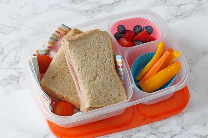 5 Tips for packing a picky eater's lunch box!