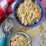 Did you know that you can cook Mac & Cheese in the slow cooker or crockpot? Super easy and so tasty too!