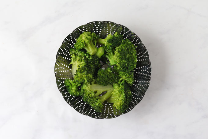 broccoli in steamer