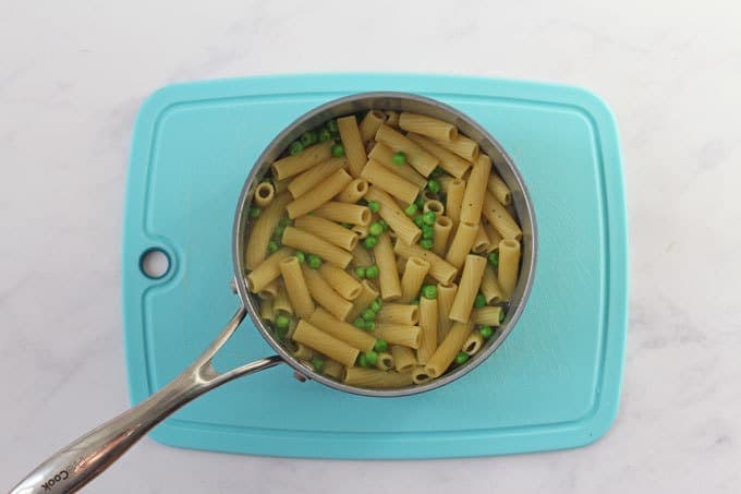 Pasta and peas in a pan