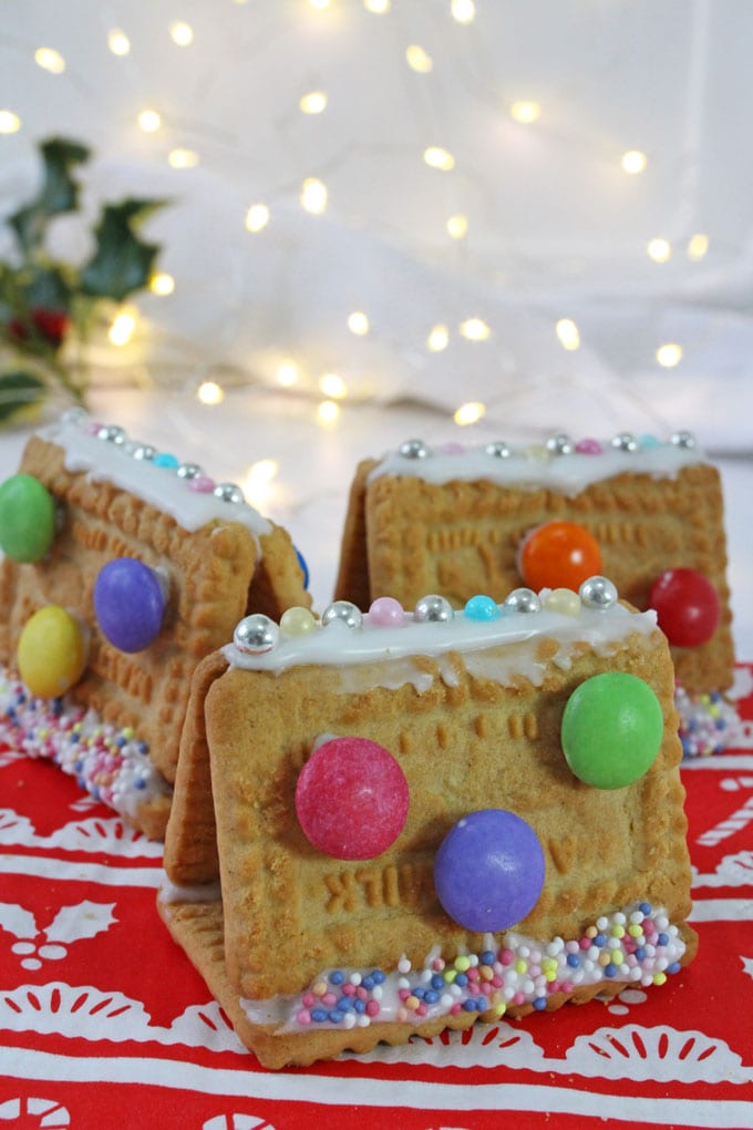 Mini Cookie Houses - Christmas Food Activity for Kids