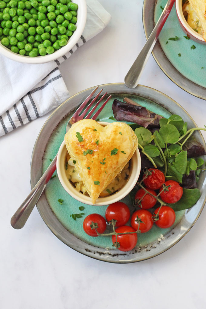 Easy Haddock Pie | Quick & easy recipe for a cheesy haddock pie topped with puff pastry