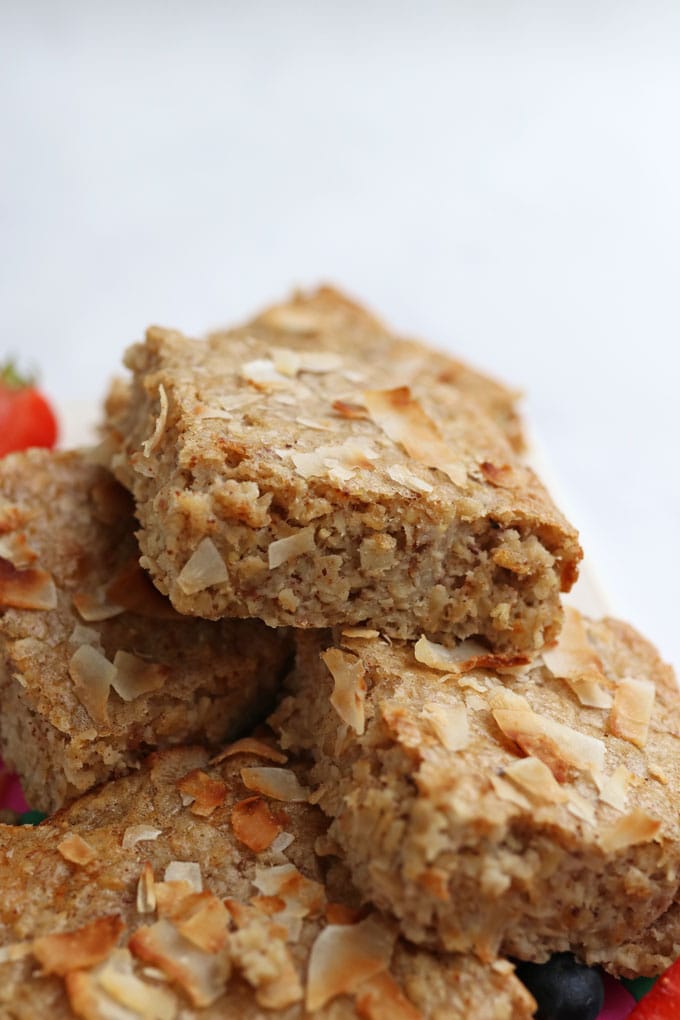 Coconut, Almond & Oat Breakfast Bar Recipe