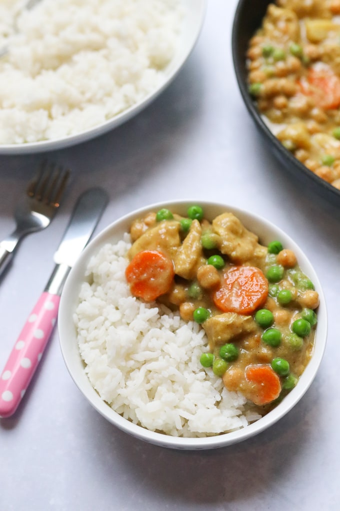 Easy recipe for Chinese Chicken Curry with peas and carrots