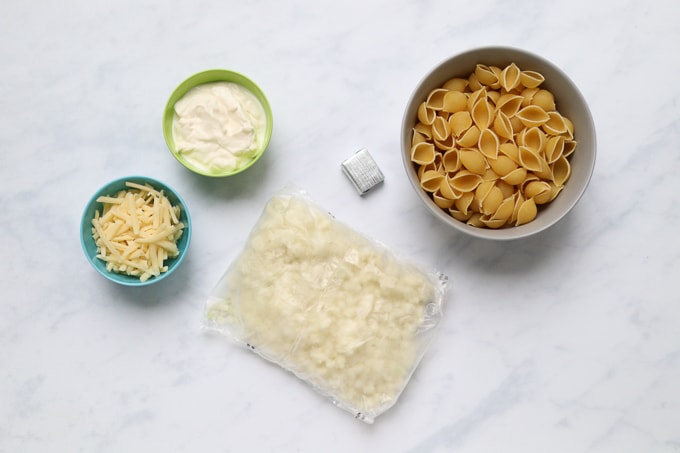 Ingredients for One Pot Cheesy Cauliflower Pasta