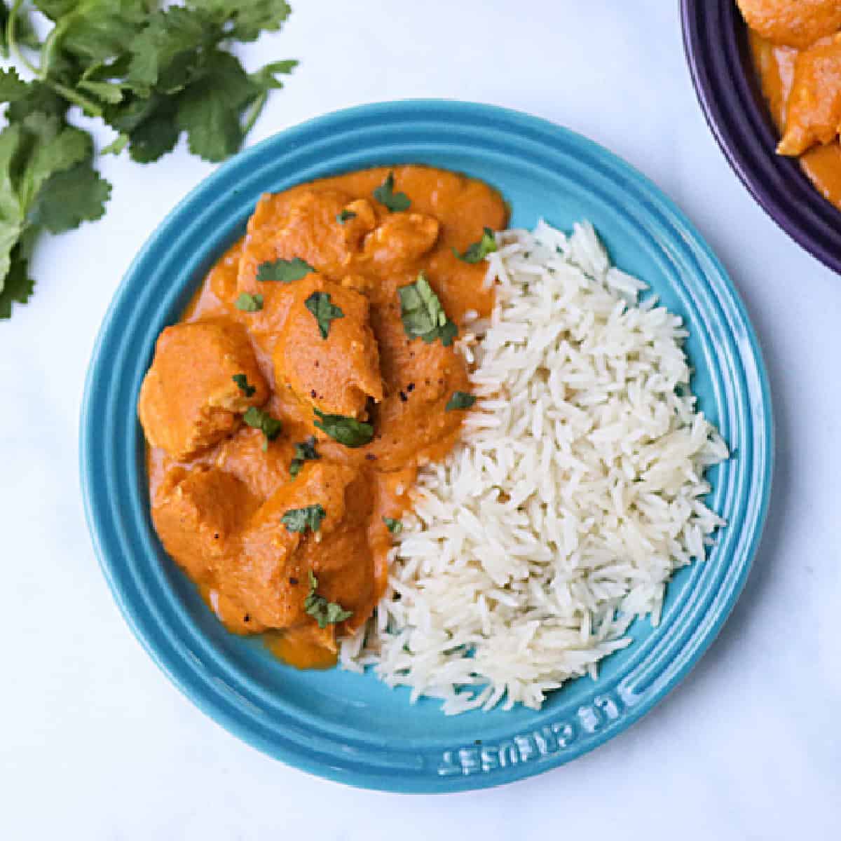 A delicious mild chicken curry recipe suitable for kids and packed with hidden vegetables likes carrots, courgette, cauliflower and red pepper.