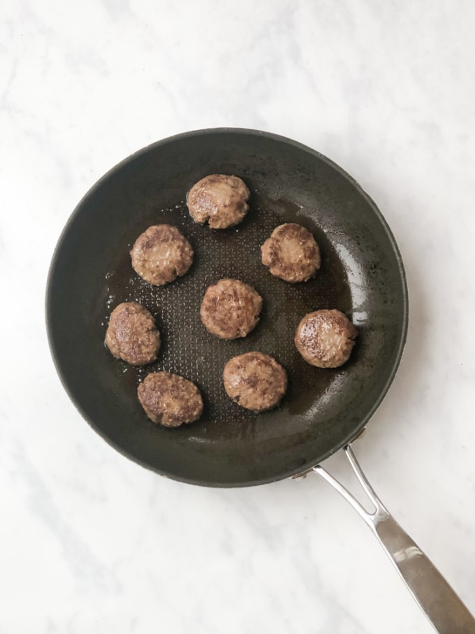 meatballs in a frying pan