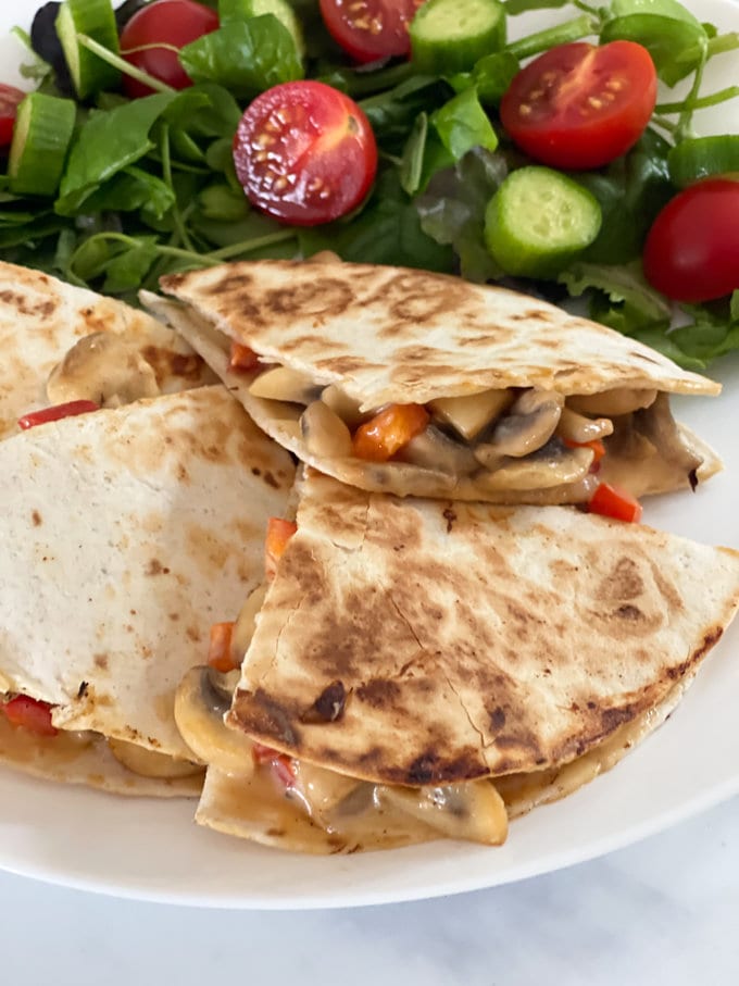 Cheesy-Veggie-Quesadillas_03.jpg