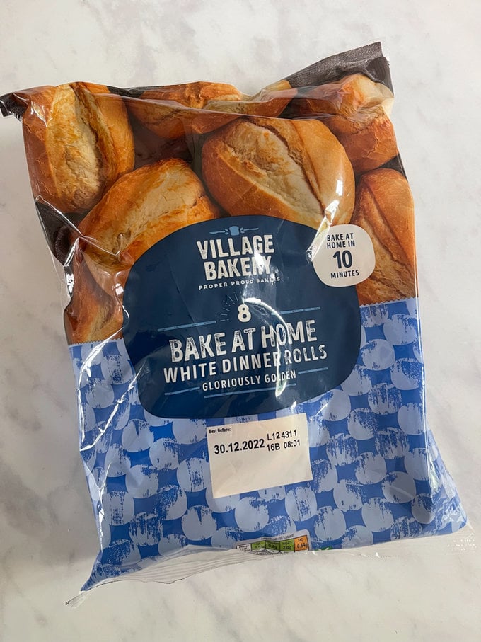 Picture showing the part bake rolls packaging.