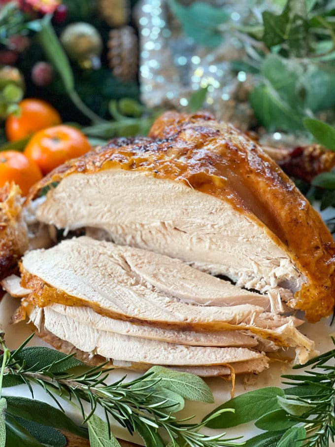Sliced Airfryer Christmas Turkey Crown 