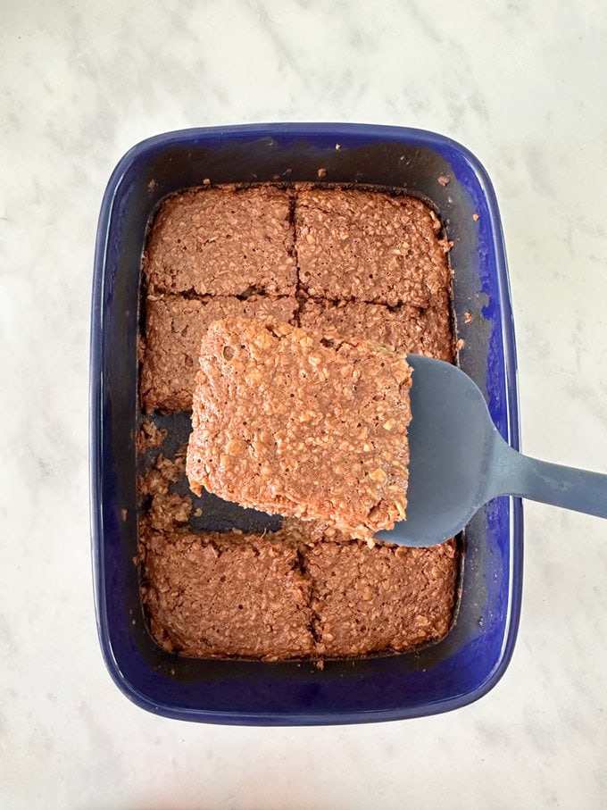 Baked-Nutella-Oat-Bars_08.jpg