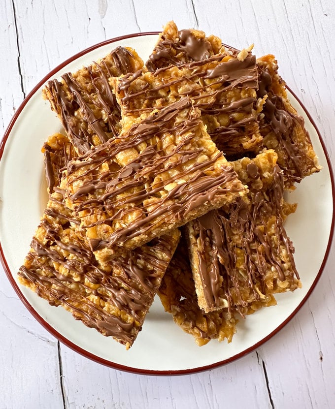 No-Bake-Cornflake-Bars_01.jpg